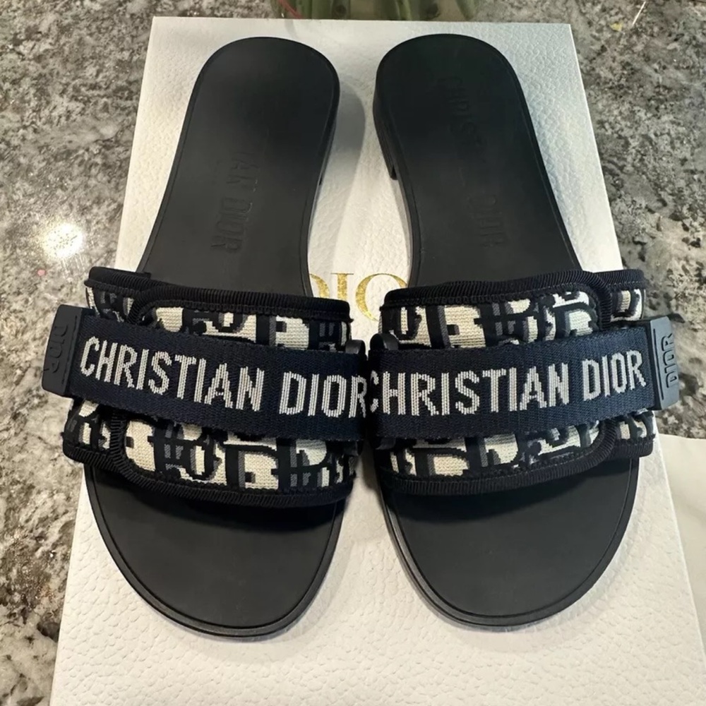 DIOR Revolution Sandals 37